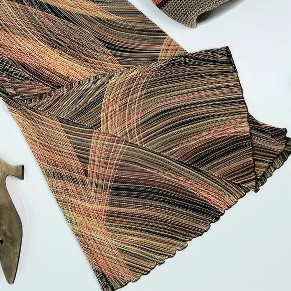 FIND THESE BEAUTIES & SO MUCH MORE IN MY CLOSET! - Picture 4 of 5